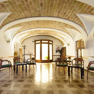 https://hostal-fabrellas.topbarcelonahotels.com